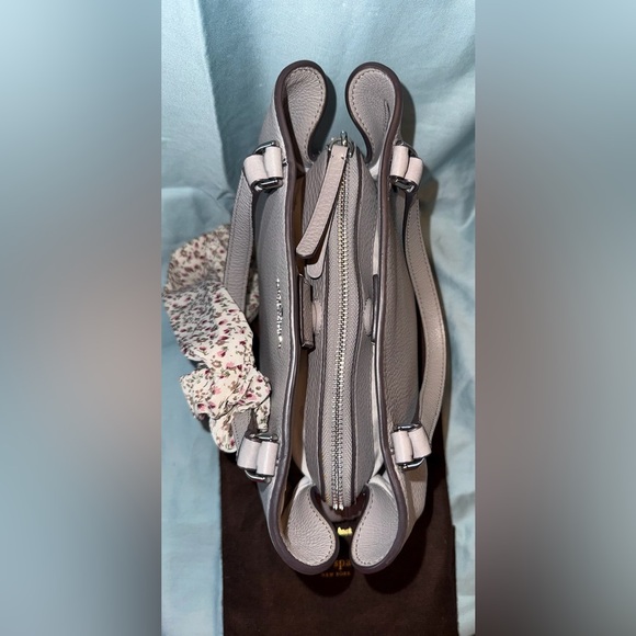 Kate Spade Jackson Medium Triple
Compartment Satchel With Dust Bag - Picture 6 of 14